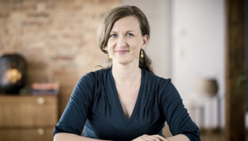 Dr. Angelika Eck