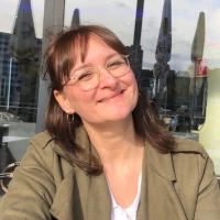 Rebecca Decker-Klein